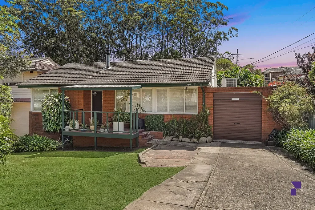 26 Caroline Crescent, Georges Hall, NSW 2198