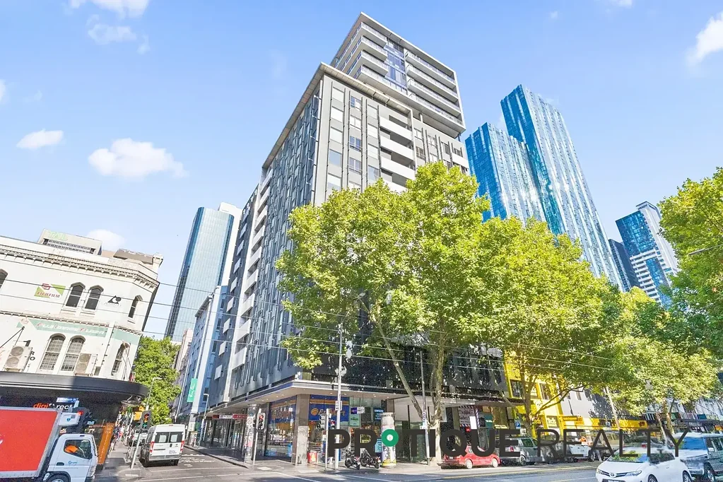 Melbourne 1房 市中心核心位置 北向卧室超大衣帽间 落地窗CBD景观 高天花板自然光线 精致厨房石材台面 中央空调独立浴室 公共健身房安全社区 The Nova - 1B1B Gross Rental Yield 9% PLUS