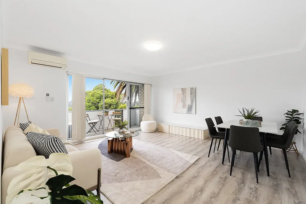 Drummoyne 3 Bedroom Stylish Apartment with City Views & Lifestyle Convenience