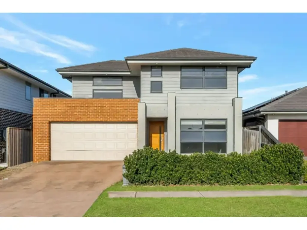Well Appointed 4-Bedroom, 2-Bathroom Home with Double Car Garage in Carnes Hill