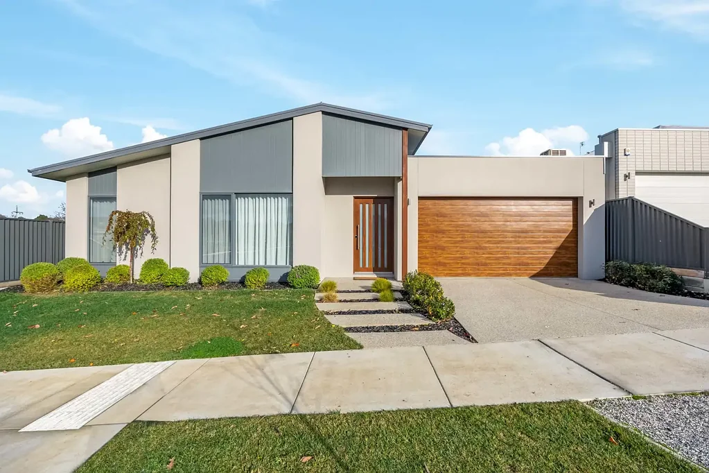 Ballarat East 3房  Luxury, Low-Maintenance Living with Premium Upgrades Throughout