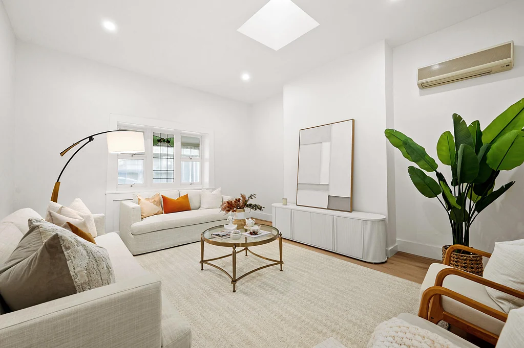 Willoughby 3房 North Willoughby 珍贵地段的经典平房魅力 Classic Bungalow Appeal in Prized North Willoughby Address