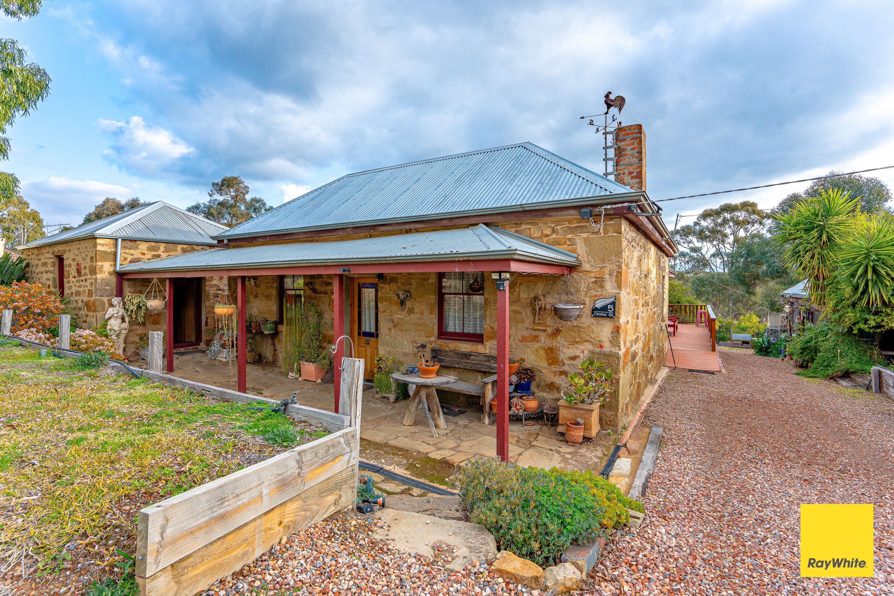 5 CLARKE ST, EAGLEHAWK VIC 3556, 0房, 0浴, House