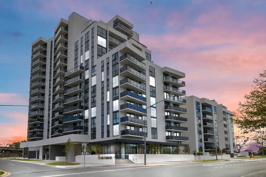 Gungahlin 2Habitaciones Effortless Living with Balcony Views