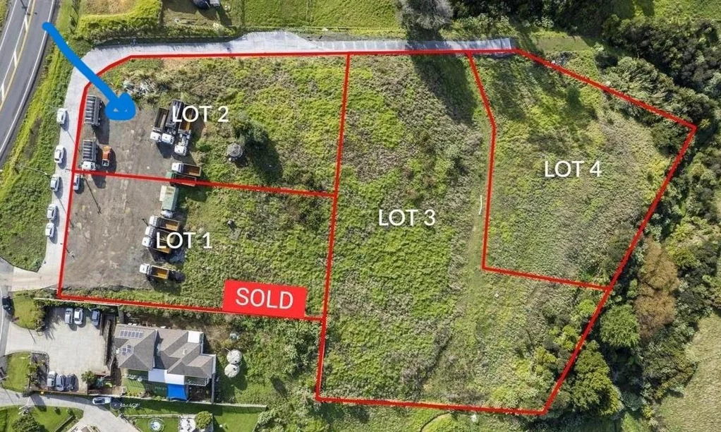 Flat Bush Large Corner Dream Section FLATBUSH