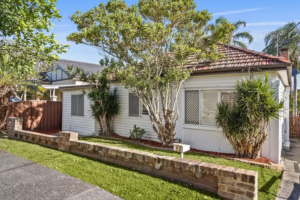 Rockdale 3部屋 Charming Character-Filled Home Ready to Make Your Own