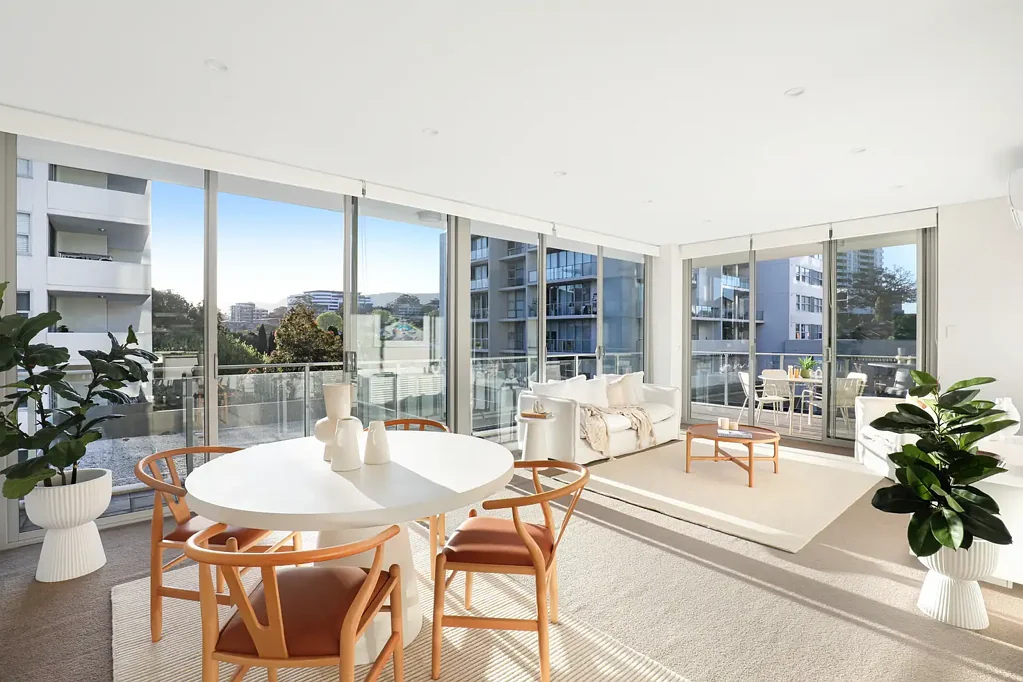 Wollongong 2બેડરૂમ Corner position with balcony & views