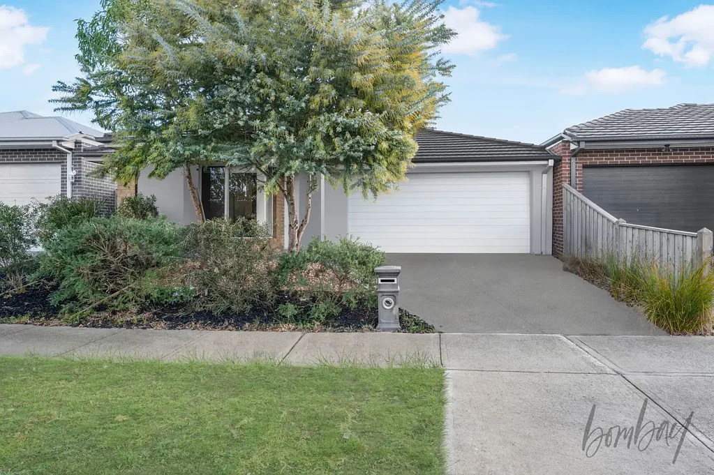 62 Ellscott Boulevard, Mickleham, VIC 3064