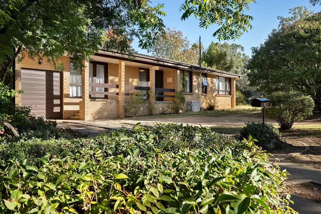Cook 3Zimmer Corner Block Brilliance on 927m� in Blue-Chip Cook