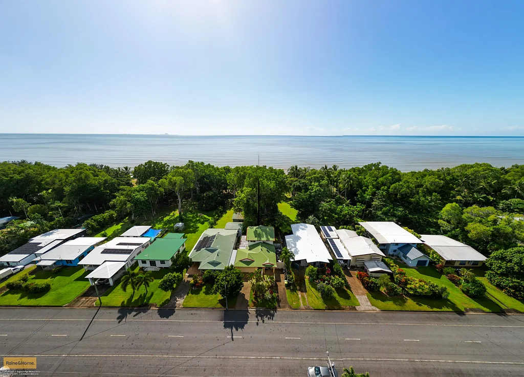 Bramston Beach 4房  Absolute Beachfront Bliss