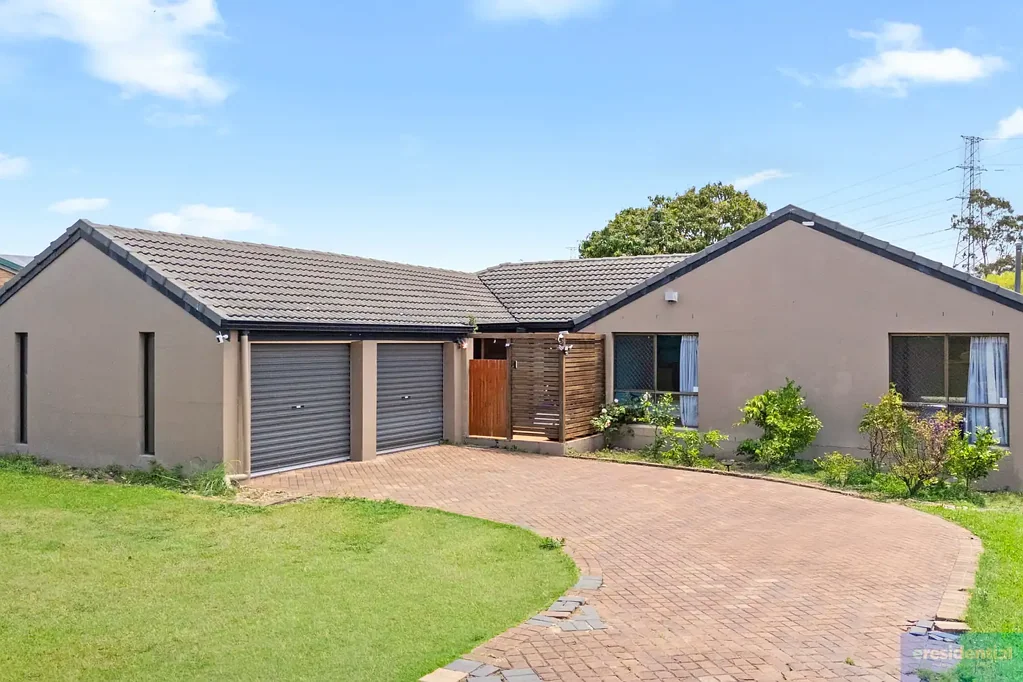 9 Rochester Drive, Mount Warren Park, QLD 4207