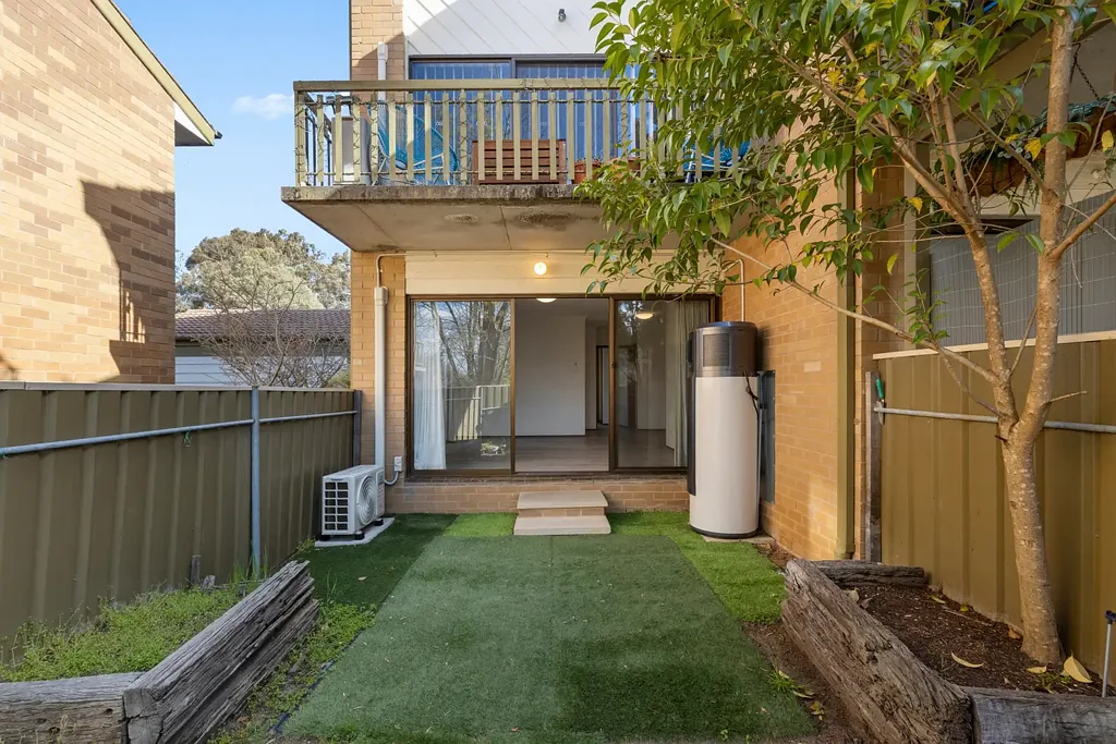Belconnen 2Kwarto RENOVATED, GROUND FLOOR & MOVE IN READY