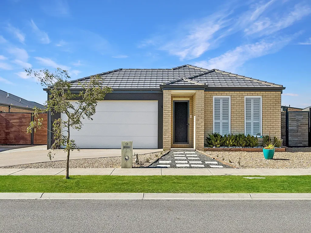 Wonthaggi 3 Bedroom PRACTICAL LIVING & SPACIOUS YARD IN POWLETT RIDGE