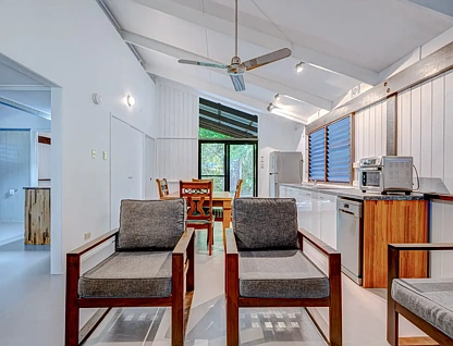 Unit 4/44 Koda St, Wongaling Beach, QLD 4852, 2 Kuwarto, 1 Banyo, Unit
