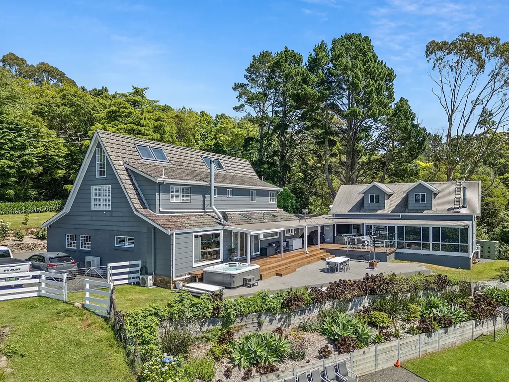 Mount Murray 8침실 Dual Dwellings On 5 Acres, Combine Family living or Air bnb Investment. Only Minutes from Robertson!