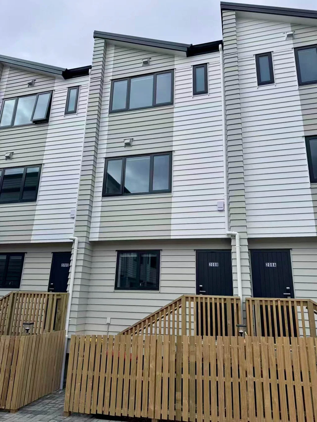 Brand new 3 bedroom townhouse - Westlake Zone