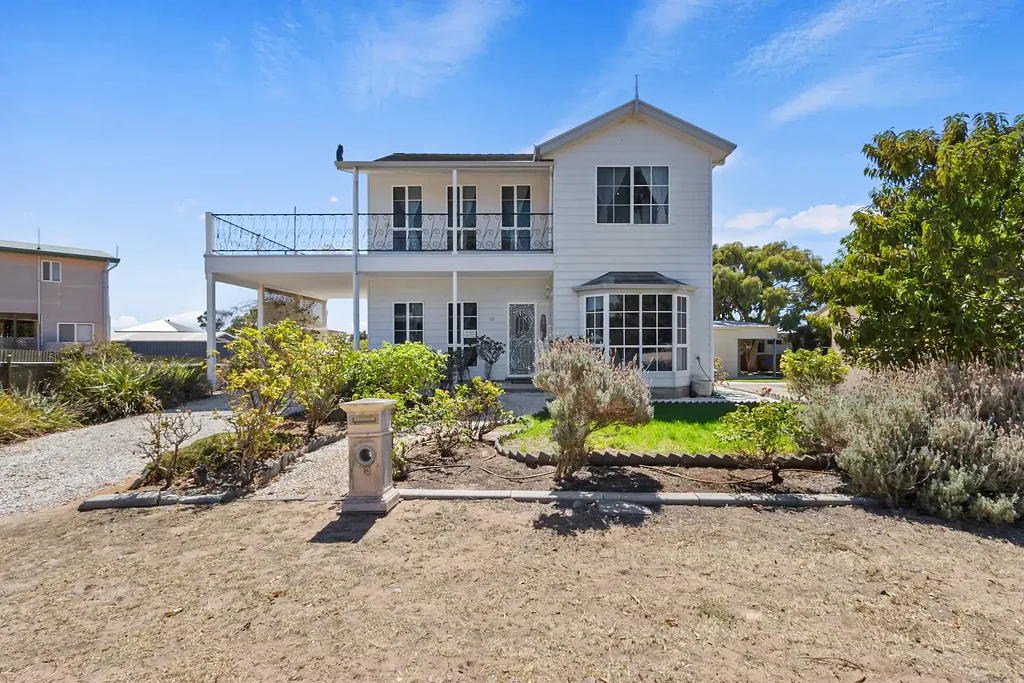 Moonta Bay 4બેડરૂમ Upmarket 2 storey holiday home close to the beautiful Moonta Bay beaches