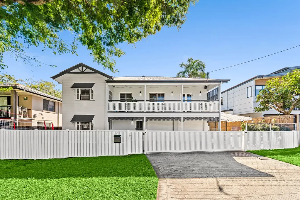 Balmoral 4 Slaapkamer Lifestyle, Convenience and Low-Maintenance, All only moments away from Oxford Street Precinct