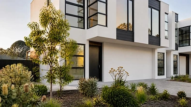 Hampton Park 3chambre ELIAS SALIMI FROM REX PROUDLY PRESENTS STATE OF THE ART LUXURY TOWNHOUSES
NO BODY CORP, NO HEADACHES – JUST SMART BUYING!