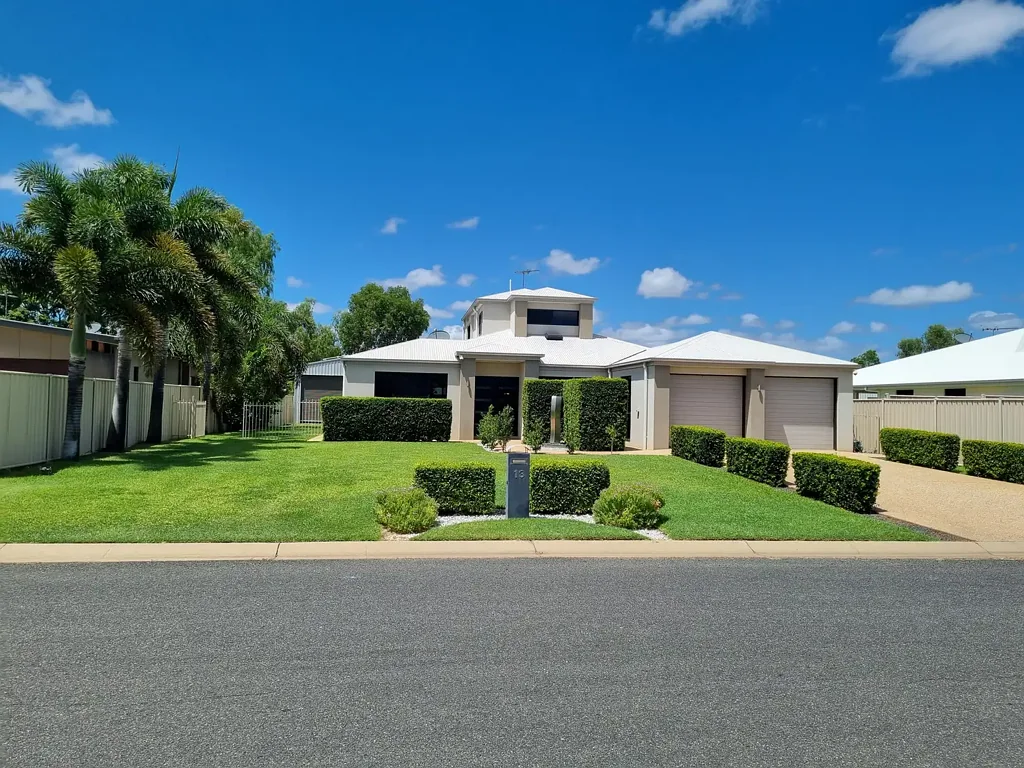 13 Carrington Place, Emerald, QLD 4720