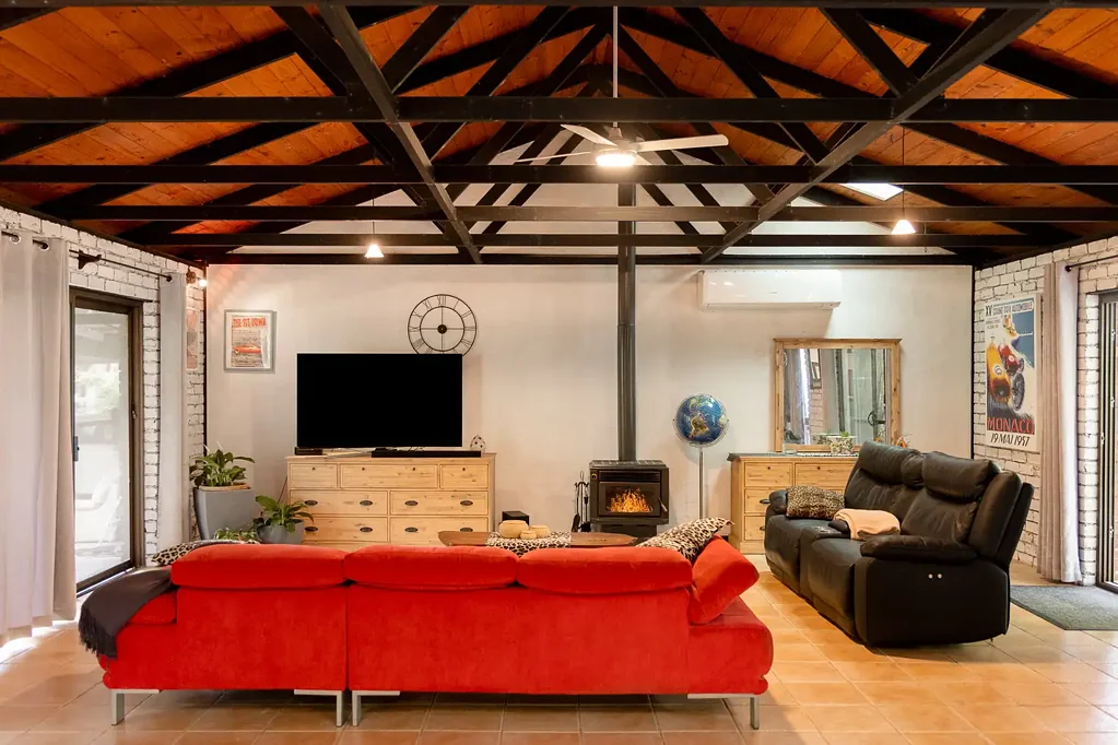 Deception Bay 5कमरा A Tranquil Family Haven with Separate Granny Flat on 3,129m²!