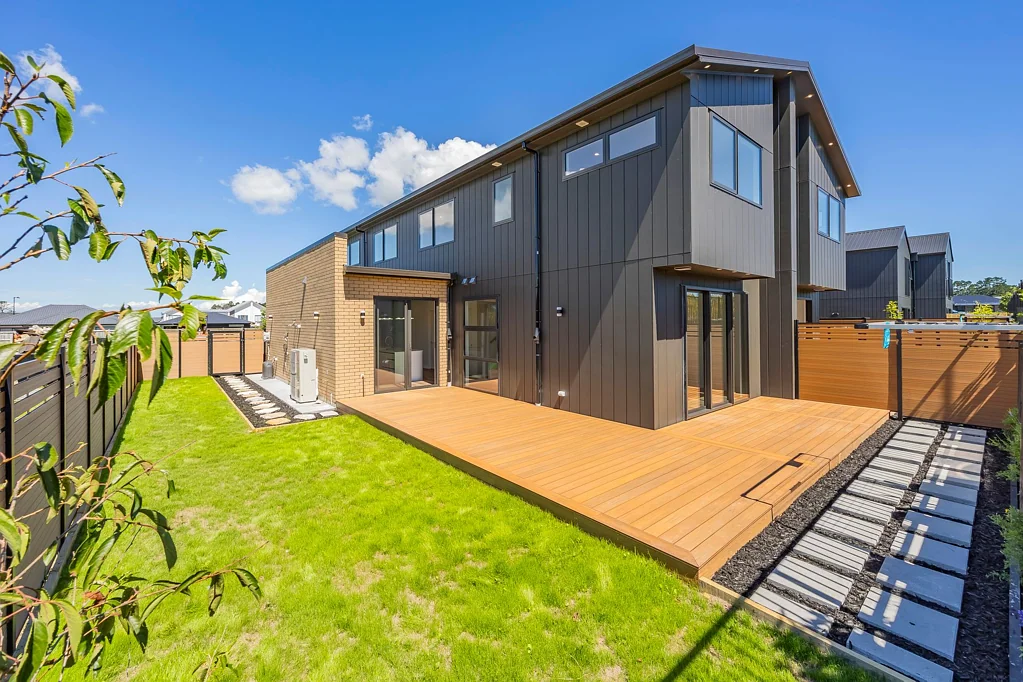 Huapai 3房  Brand New Huapai Luxury - 10-Yr Master Build Guarantee!
