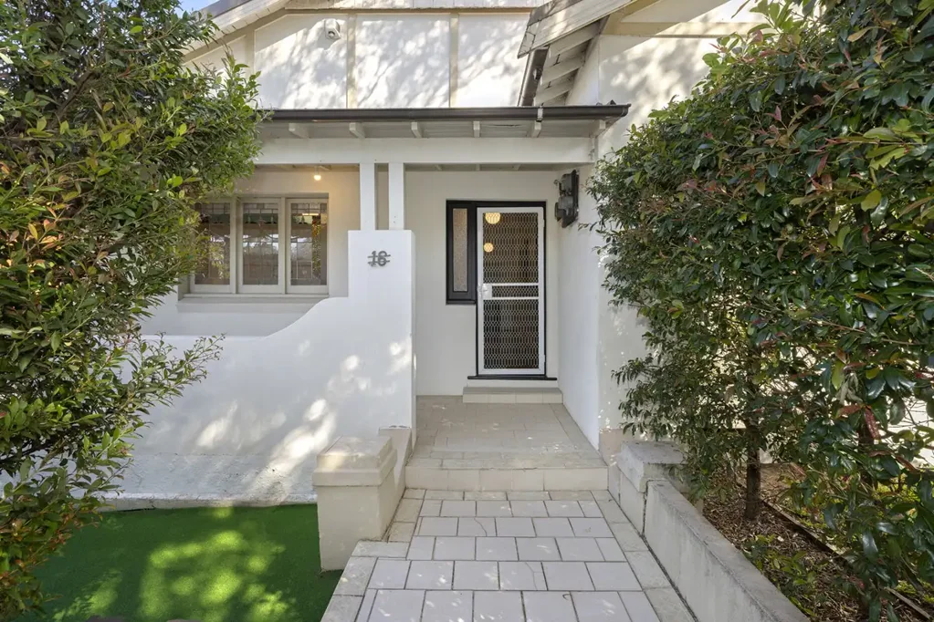 Croydon Park 2બેડરૂમ Classic Character, Generous Interiors and Exceptional Convenience