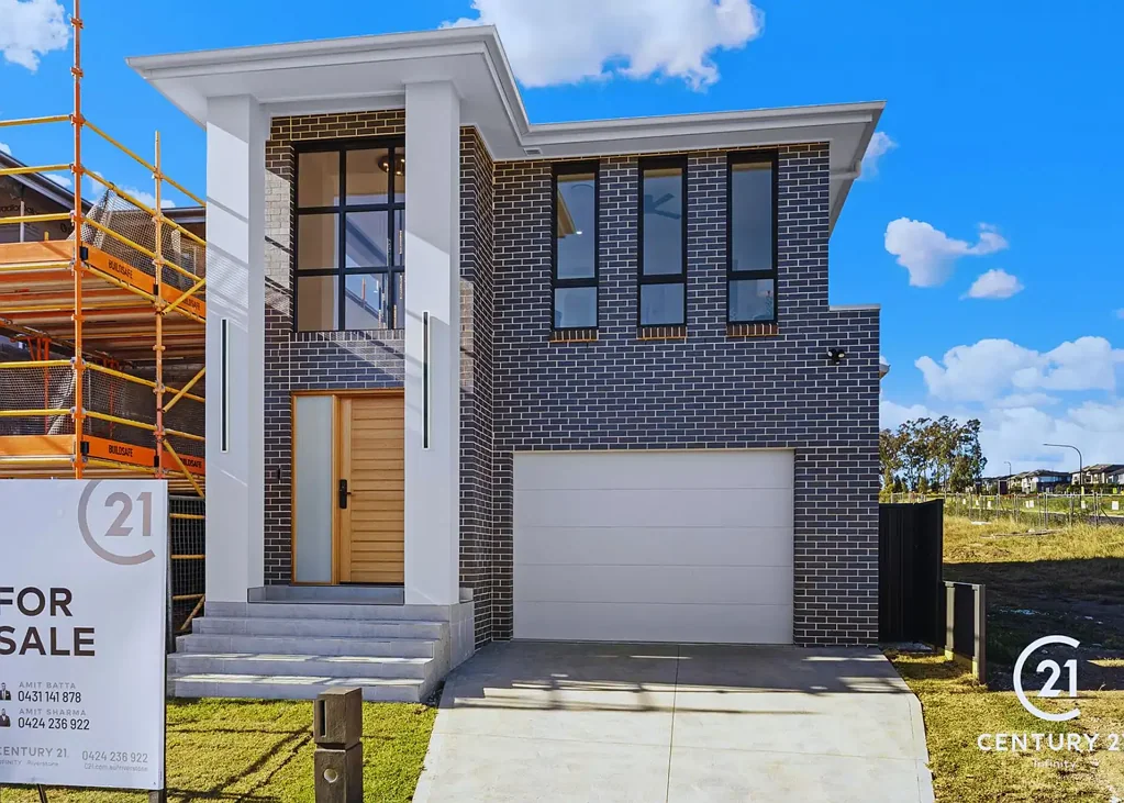 Box Hill 5 Bedroom Spacious & Stylish Brand-New Home in Box Hill – Move in Ready!