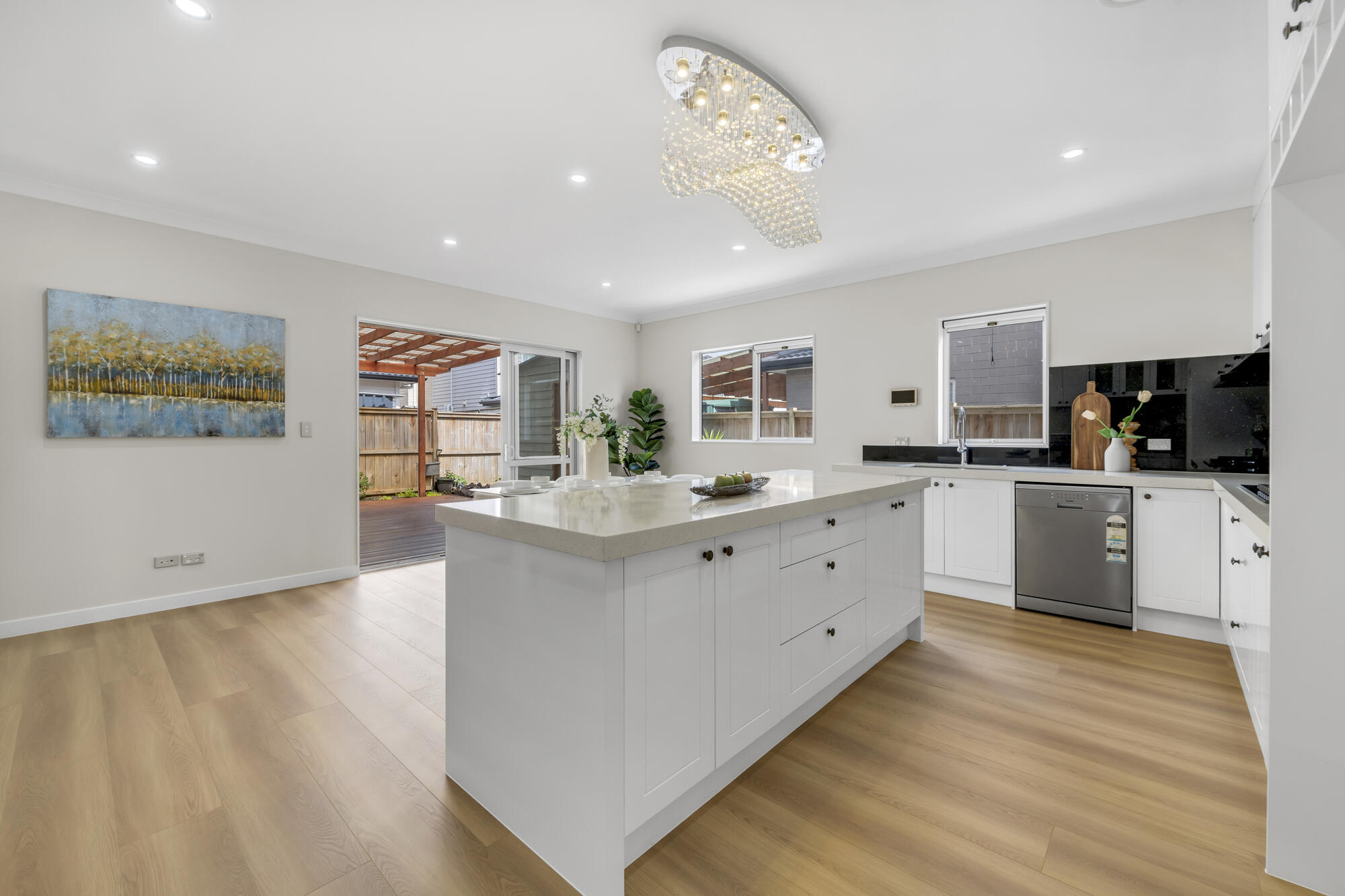 73 Rosewell Crescent, Flat Bush, photo 7