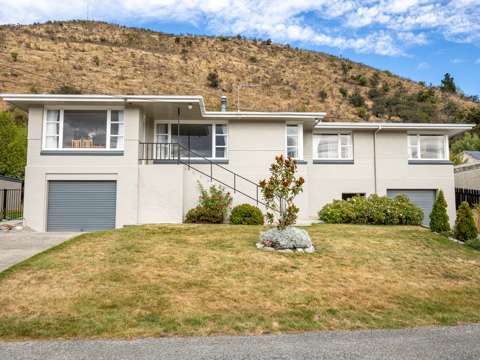 Roxburgh 4部屋 Luxury Living in Roxburgh – A Central Otago Gem