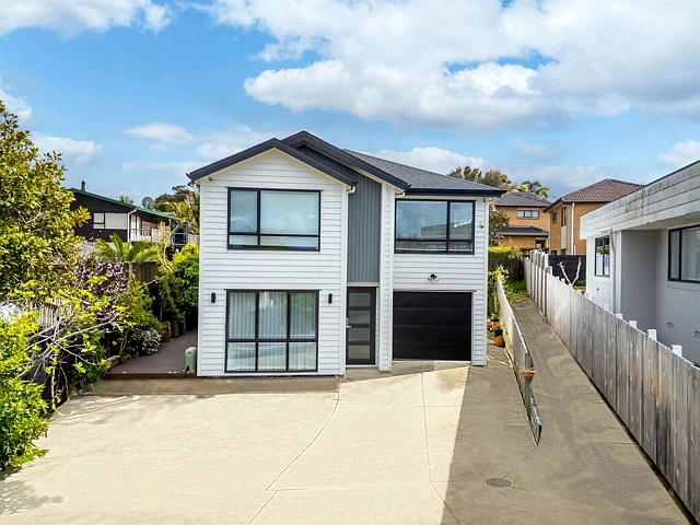 35B Park Road, Glenfield, North Shore City