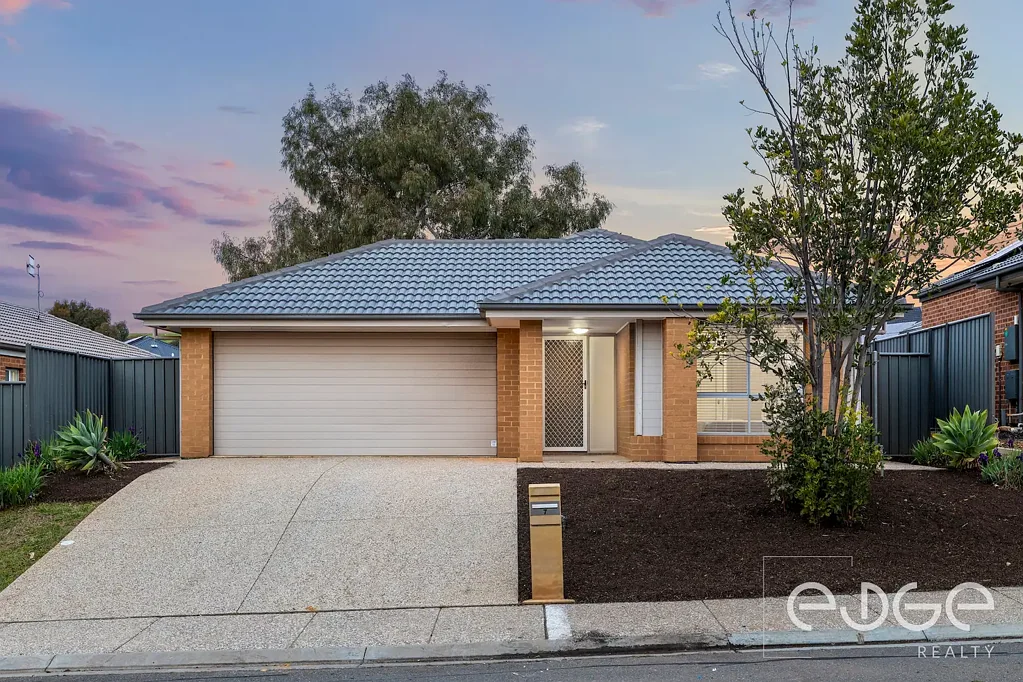 Hillbank 4 Bedroom Settle in with Style on Serenity Way!