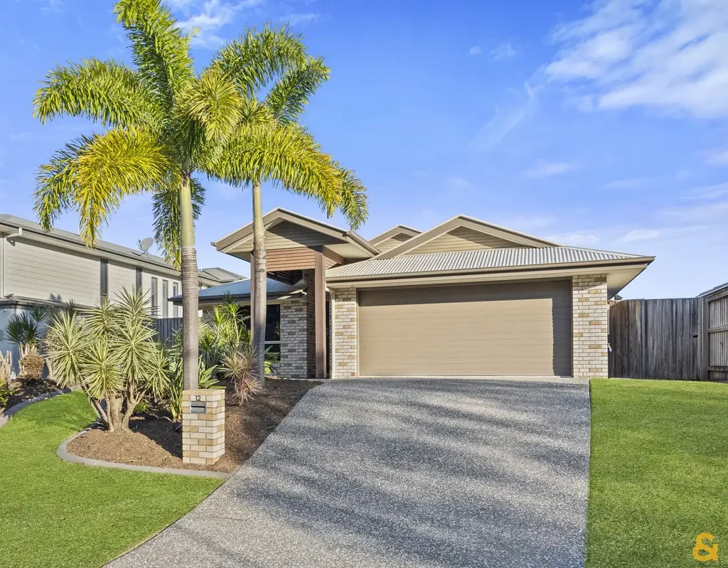 Alexandra Hills 4બેડરૂમ North Facing Elevated Family Living with Views - Wonderfully Liveable - First Time Offered!