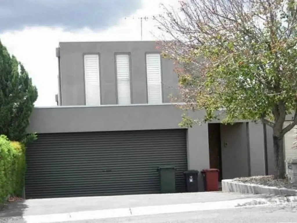 Sophistication & luxury in prime location