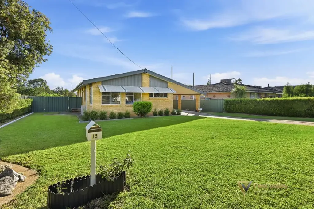 15 Gladys Street, Tamworth, NSW 2340