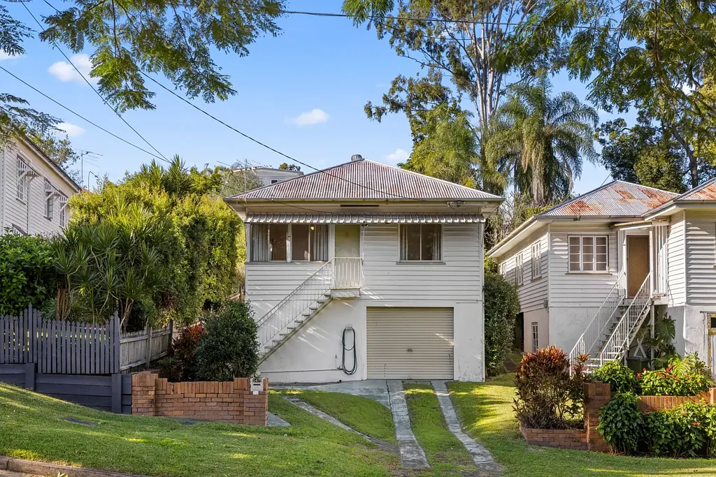 147 Empress Terrace, Bardon, QLD 4065