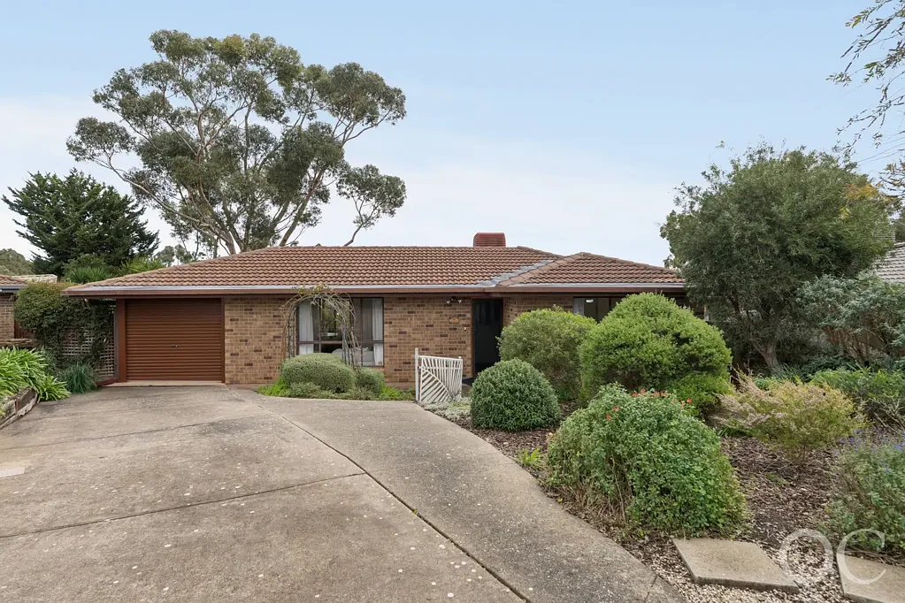Morphett Vale 3બેડરૂમ Open the Door to Your Own Hidden Garden Sanctuary