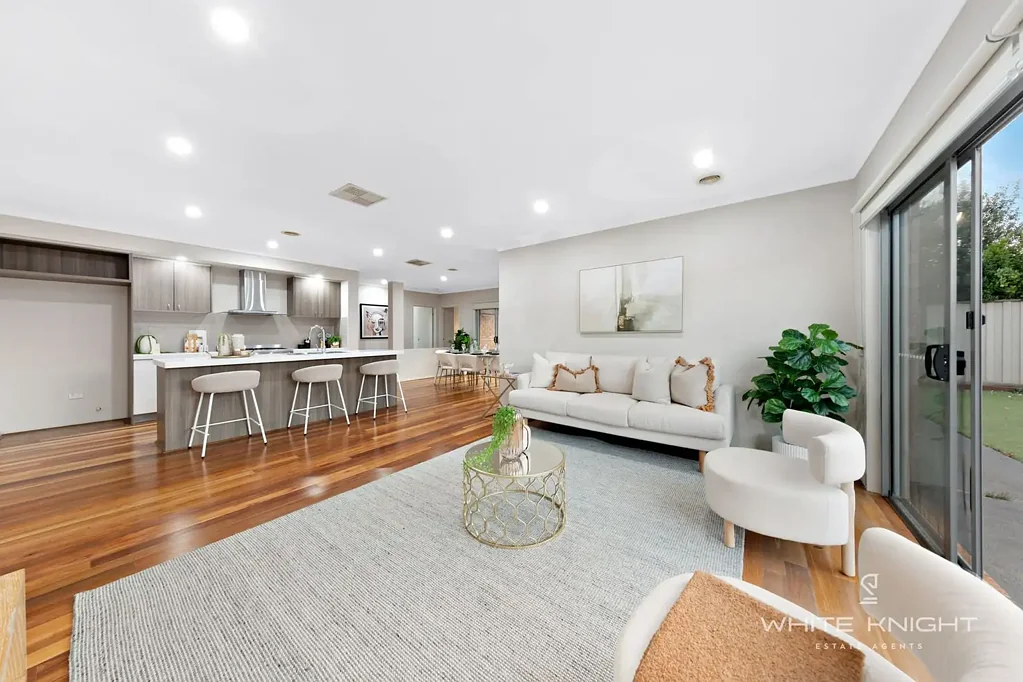 Burnside Heights 4房 完美翻新家庭住宅 | 步行5分钟可达学校和公园！ PERFECT RENOVATED FAMILY HOME I 5 MNTS WALK TO SCHOOLS AND PARKS!