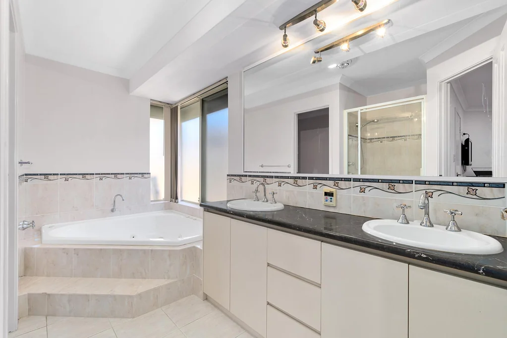 Darch 4房  "? Luxurious Living in Darch !!! ?