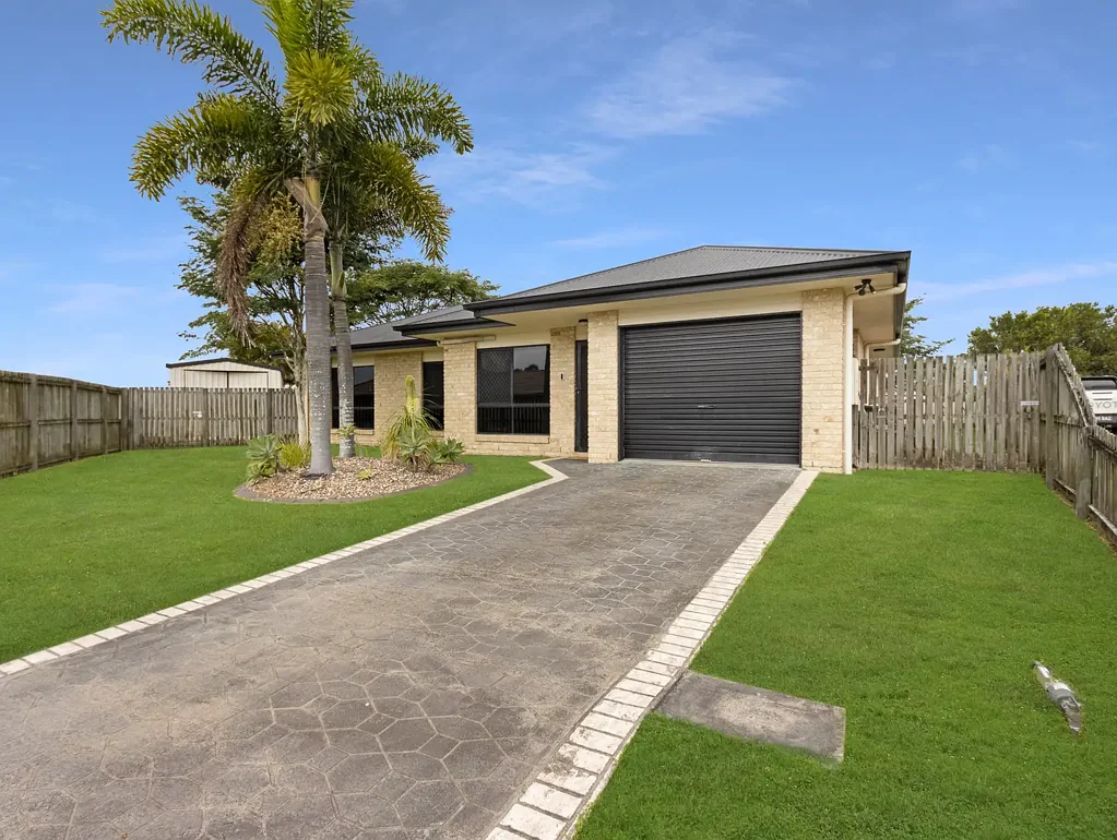 16 Westminster Court, Kawungan, QLD 4655