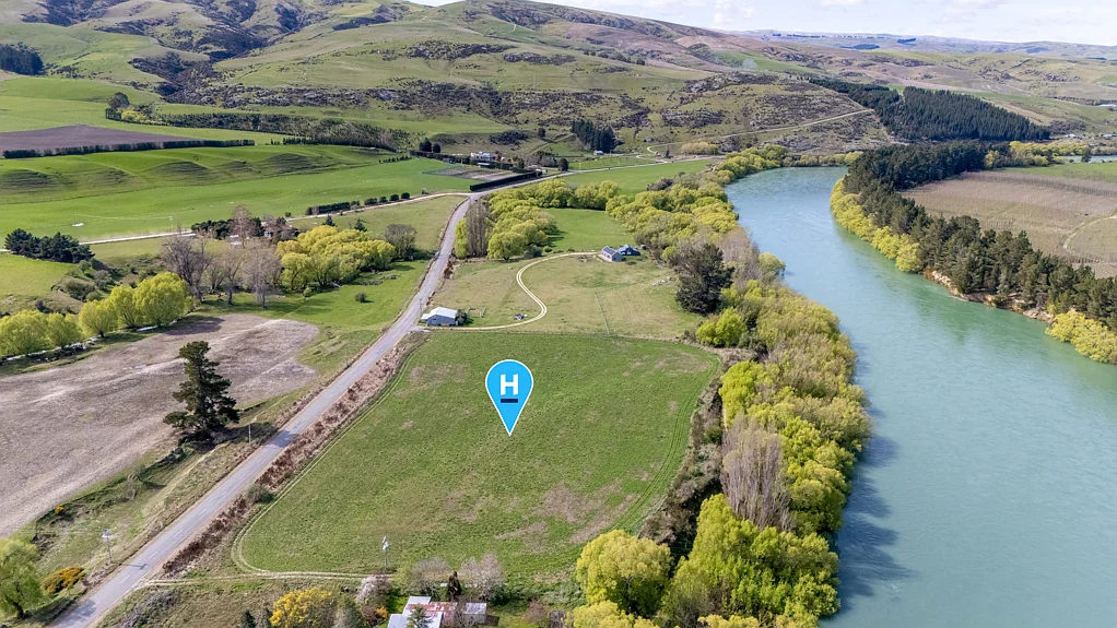 Roxburgh Back Road Gem