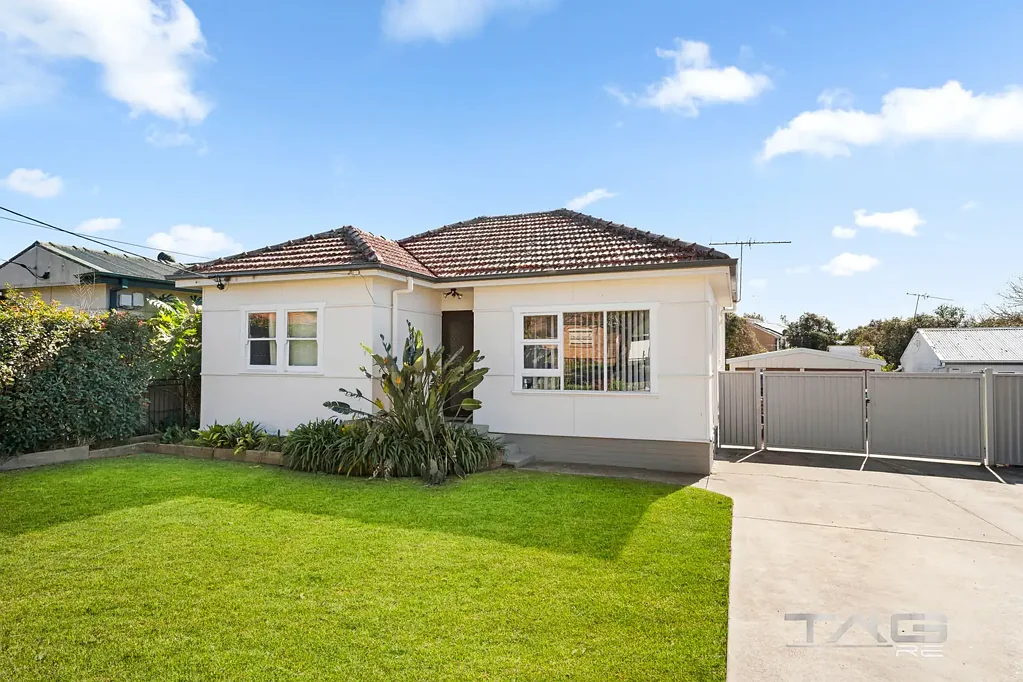 Kingswood 2房  JUST LISTED I 562SQM BLOCK