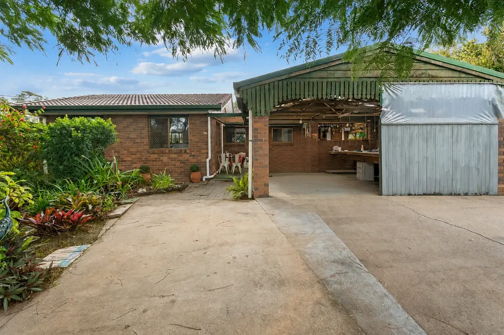 Pialba 3ห้องนอน A Home with Heart in the Centre of It All!