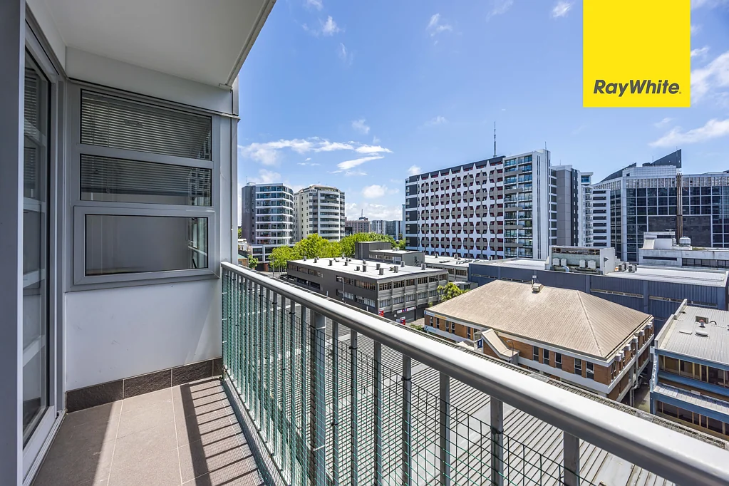 Auckland Central 2房 核心地段！AGS学区内，配备安全车位，数分钟即至大学/皇后街，自住/投资皆宜！ Q Central Two bedrooms & carpark in AGS zone