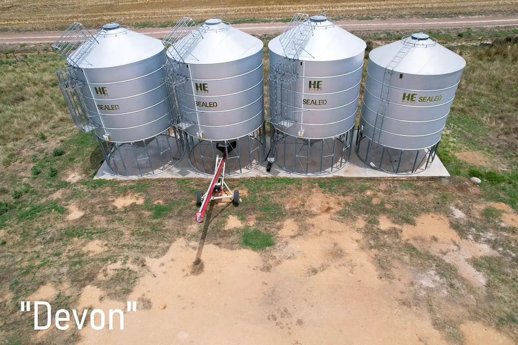 Ooma "Oomaville"  & "Devon" (520.5Ha) 3497 Henry Lawson Way, Forbes