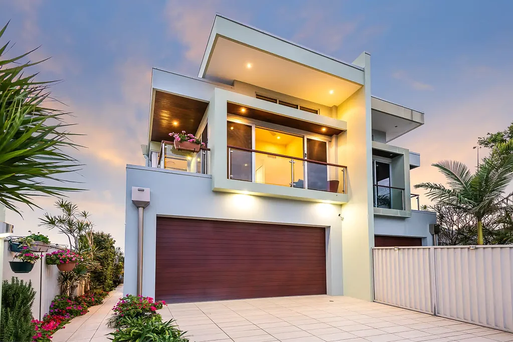 2/13 Oleander Avenue, Biggera Waters, QLD 4216