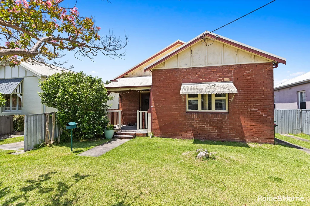 16 Cowper Street, Georgetown, NSW 2298