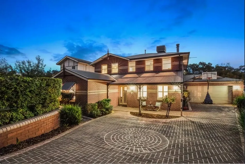 Large Family Home - Berwick