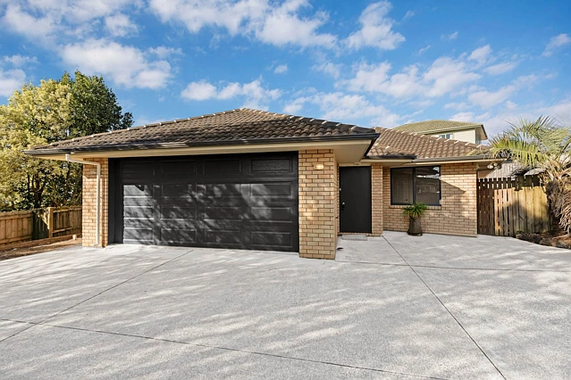16A Awaroa Road, Sunnyvale, Waitakere City
