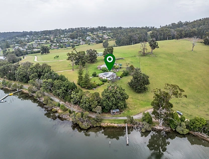 329 Lakeside Drive, Mallacoota, Bairnsdale (North Gippsland), 4房, 1浴, House